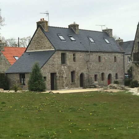 Charmante Maison Entre Terre Et Mer Plouaret Exterior photo